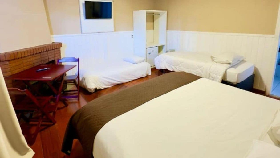 Bedroom 4, Pousada Refugio das Rosas, Campo Limpo Paulista