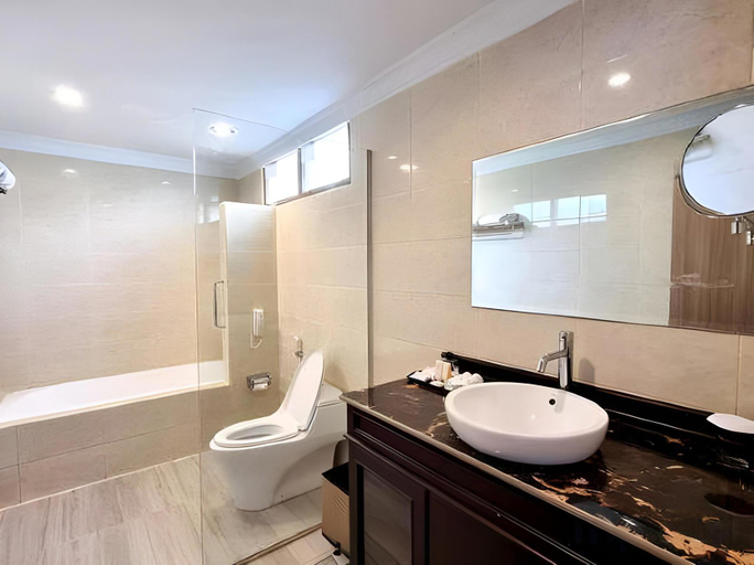 Bathroom, Toba Beach Hotel, Samosir