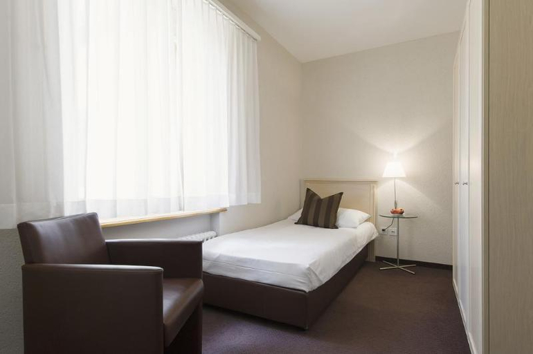 Bedroom 2, Hotel Neufeld, Zürich