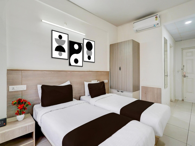 Others 2, Deluxehotel Gurudev Residency, Bangalore