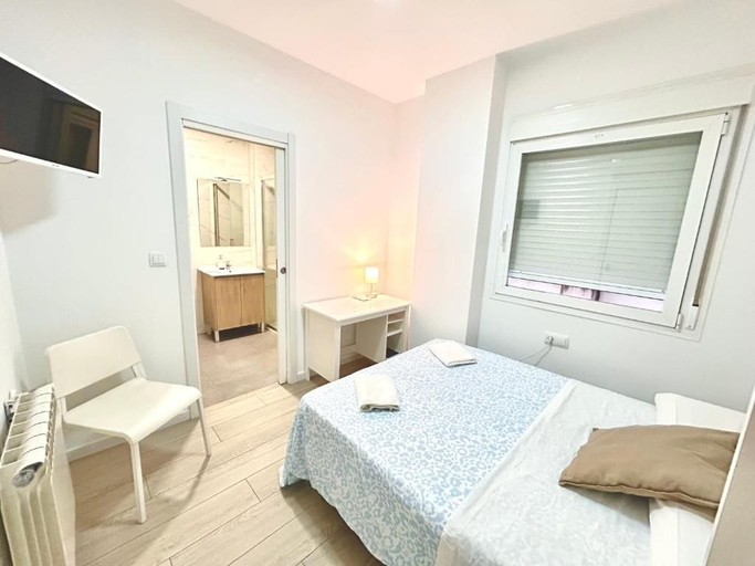 Bedroom 2, HOSPEDAJE LA PAZ, Madrid