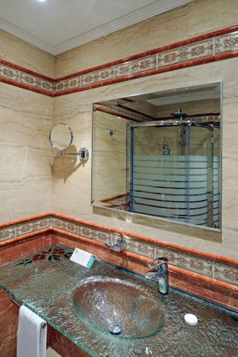 Bathroom, Hotel Julia, Madrid