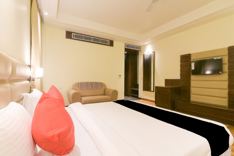 Others 2, OYO 77736 Hotel Starlight, Kanpur Nagar