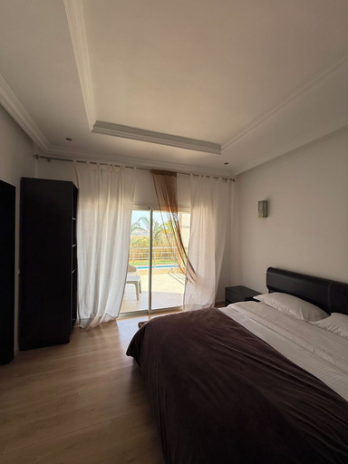 Others 4, VINEA HOUSE, Skhirate-Témara