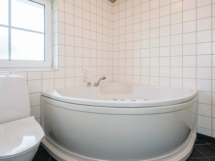 Bathroom 3, 4 Star Holiday Home in Norre Nebel, Varde