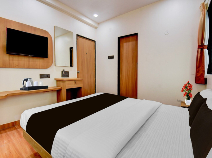 Others 3, Classic Hotel Sarovar, Pune