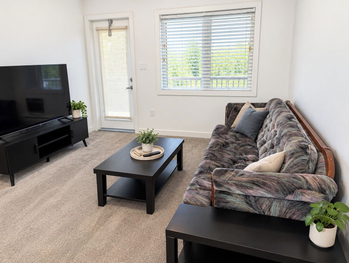 Others 5, Spacious Yorkton Apartment, Division No. 9
