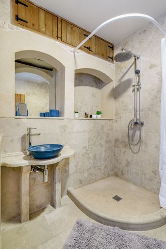 Others 2, Kamares Villa, a 1912 Stonebuilt Estate With Heated Pool!, Crete