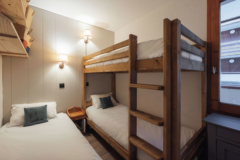 Bedroom 5, Creux de l'Ours, Savoie
