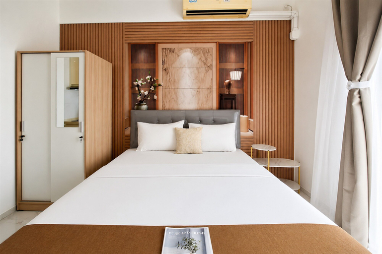 Others 1, Calm And Classic Studio Room At Apartment Sky House Bsd, Tangerang