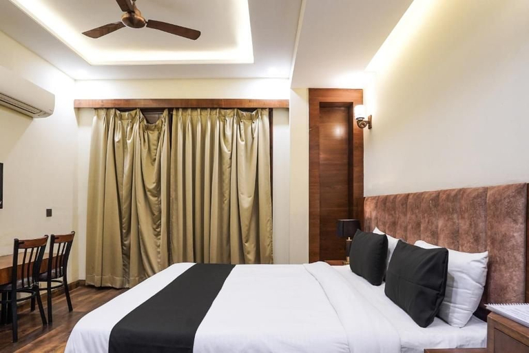 Bedroom 1, Hotel IVY Plaza, Delhi