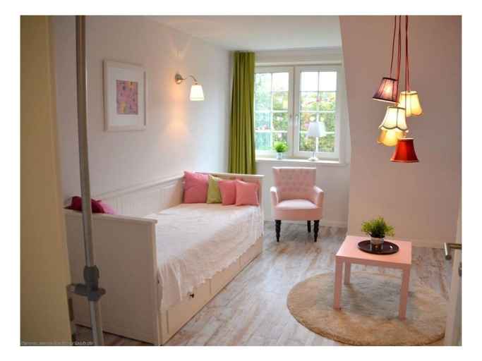 Others 3, Holiday Home in Wyk With Swimming Pool, Nordfriesland