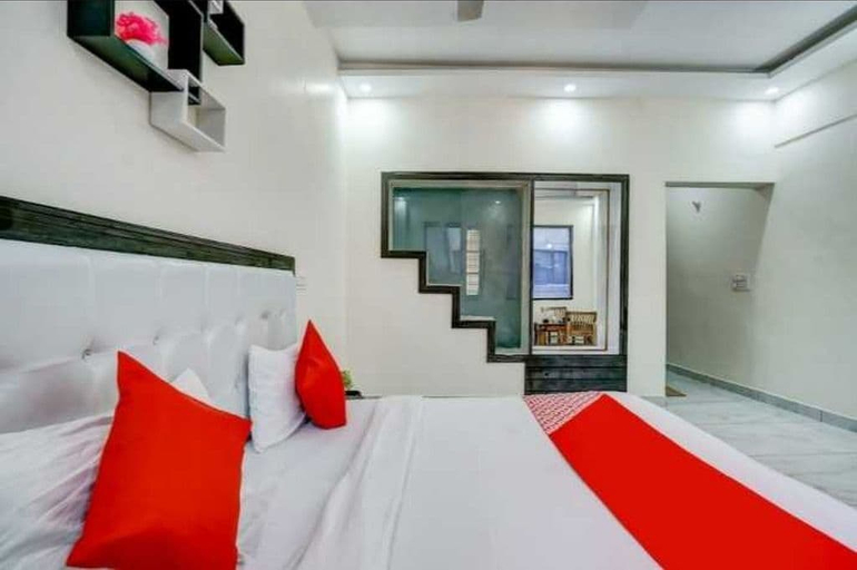 Others 4, Hotel O Seventy stay in, Sahibzada Ajit Singh Nagar