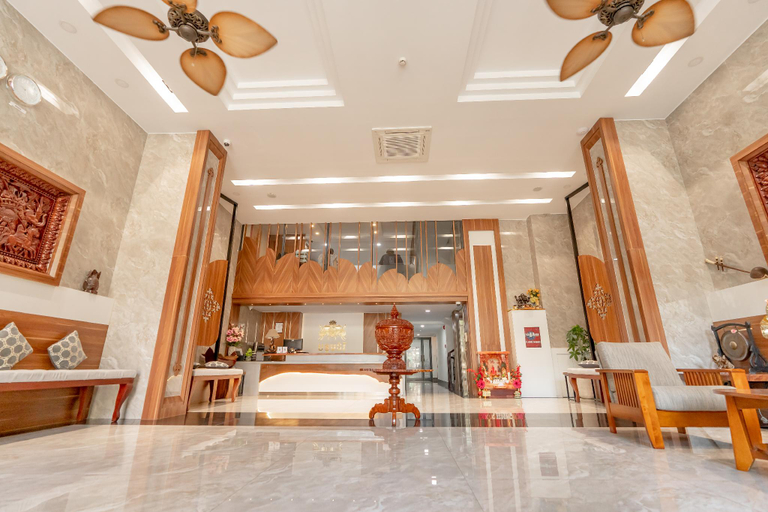 Others 3, Botum Domrey Hotel, Phnom Penh