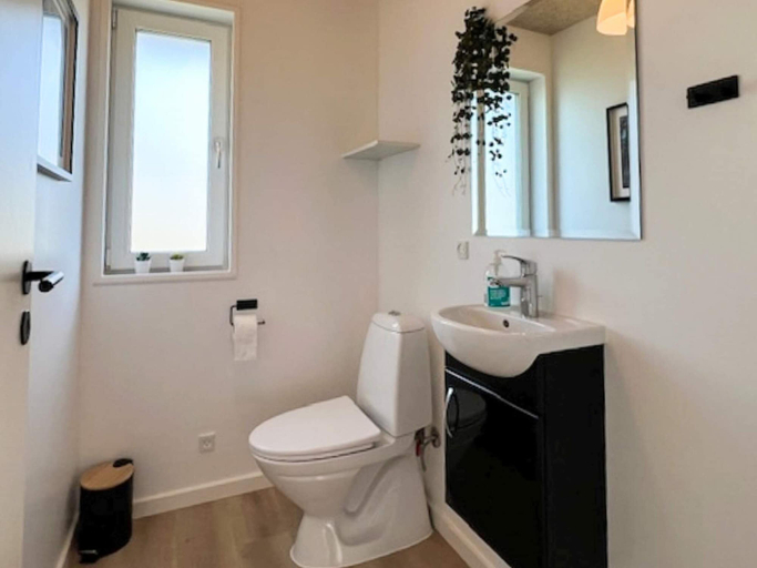 Bathroom 3, 8 Person Holiday Home in Hirtshals, Hjørring