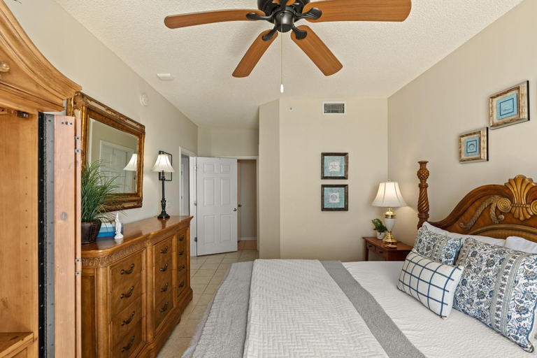 Bedroom 2, Majestic Sun 802b, Walton