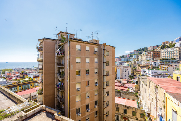 Others 2, Rega 37, Napoli