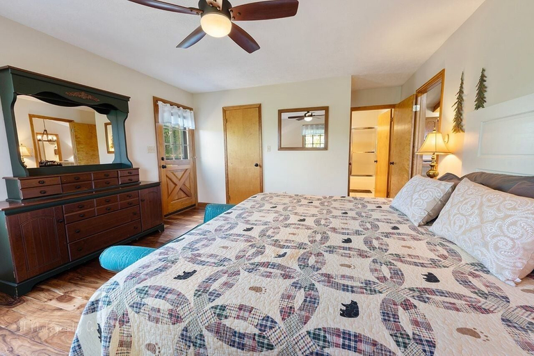 Bedroom 3, Little Little 2 Bedroom Cabin by RedAwning, Sevier