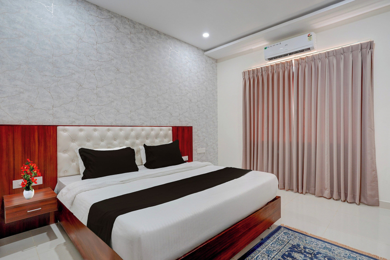 Others 5, Townhouse Neotown Crossway, Bangalore