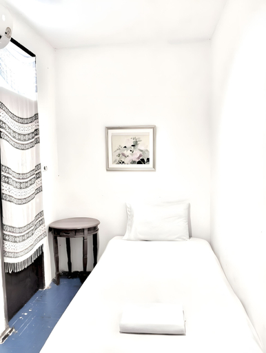 Others 3, M room Sukhumvit 2, Wattana