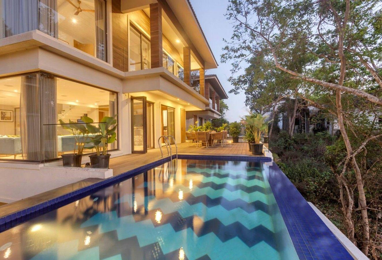 Sport & Beauty 2, Villa Polaris by Hireavilla, 4BR w Pvt Heated Pool, North Goa