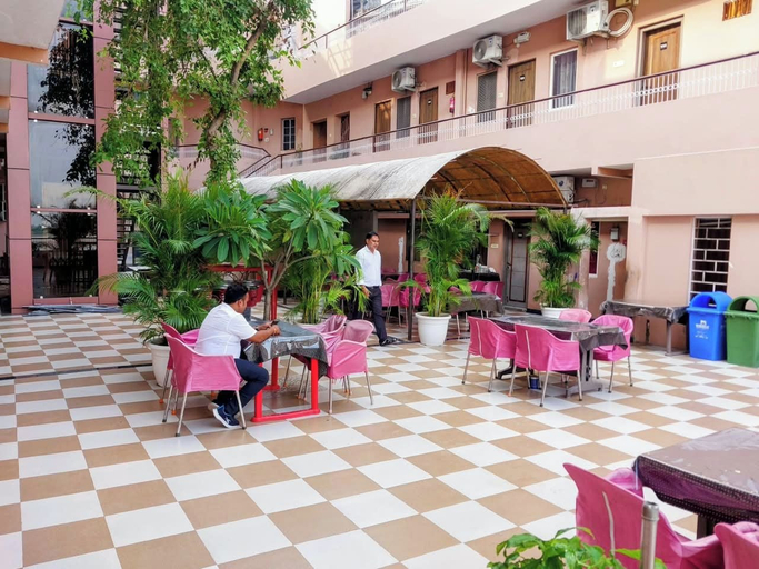 Food & Drinks 5, Hotel Alka, Varanasi