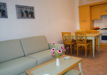 Others 1, Residence dei Margi, Messina