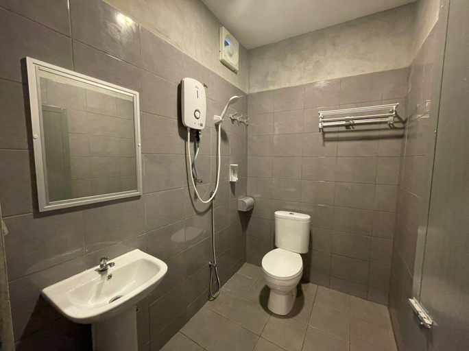 Bathroom, PANGKOR NATURE VIEW HOUSE, Manjung