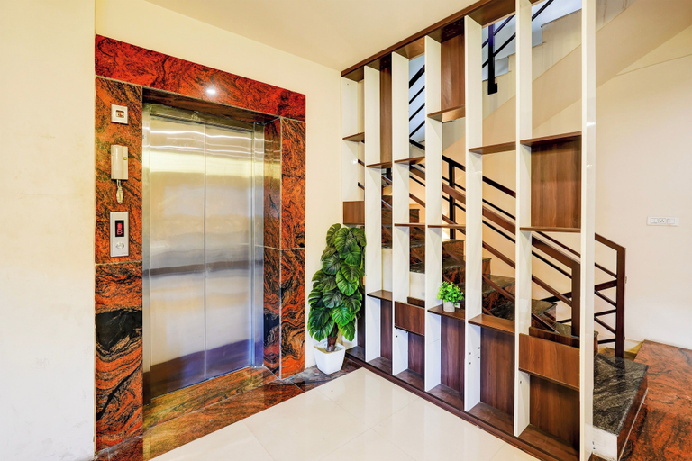 Others 5, Townhouse Oak Mahadevapura Opposite, Bangalore