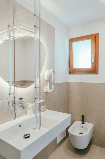 Bathroom 5, Stella Marina Camere sul mare, Nuoro