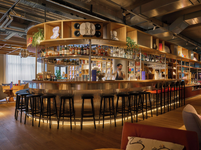 Food & Drinks 5, The Social Hub Amsterdam City, Amsterdam