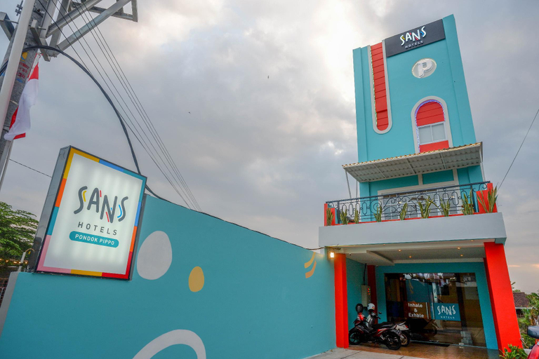 Exterior & Views 1, Sans Hotel Pippo Yogyakarta, Bantul