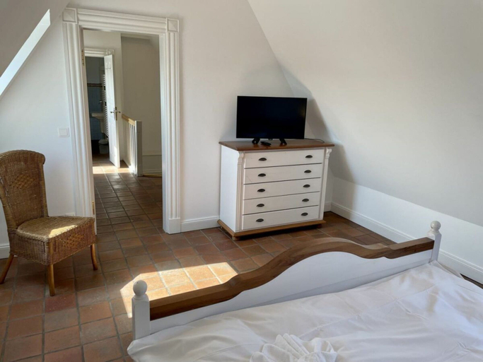 Others 2, Holiday Apartment in Sylt With Swimming Pool, Nordfriesland