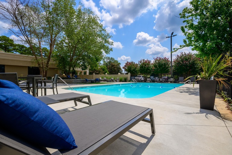 Sport & Beauty 2, DoubleTree by Hilton Raleigh Midtown, NC, Wake