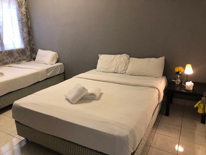Bedroom 2, Bentong Makmur Guesthouse , Bentong