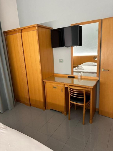 Bedroom 1, Hotel Garden, Bologna