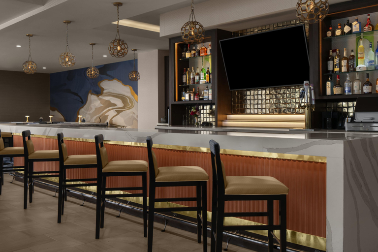 Food & Drinks 5, Hilton Garden Inn Roslyn, Nassau