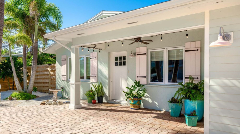 Others 2, Key Lime Cottage -hot Tub Pool - Steps to Beach- Golf Cart, Manatee