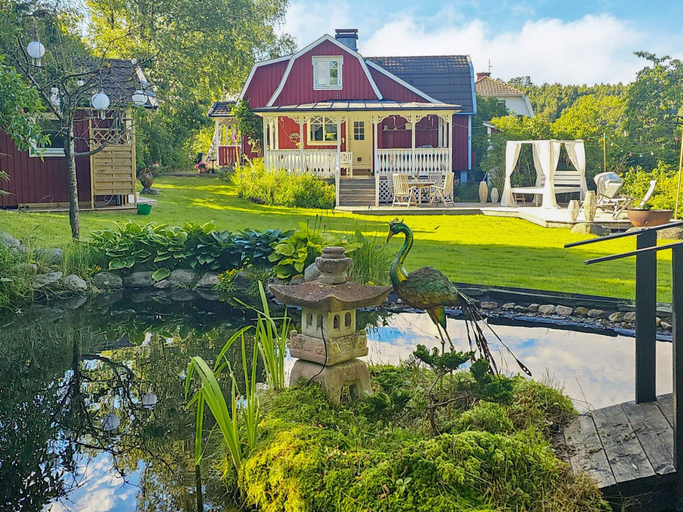 Others 1, 4 Star Holiday Home in Myggenas, Tjörn