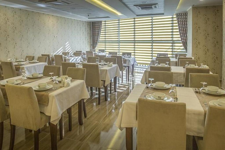 Food & Drinks 5, Park Square Hotel, Merkez