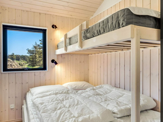 Bedroom 2, 5 Star Holiday Home in Hjorring, Hjørring