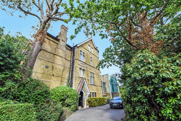 Others 2, Three Bedroom Hampstead Apartment, London
