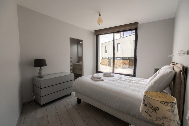 Others 2, Panoramic Sea-view Apartment in Le Conquet, Finistère