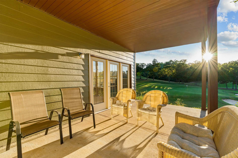 Others 5, Ledgestone Country Club Retreat, Stone