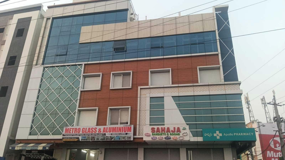 Others 4, Hotel O Aharon elite hotel, Karimnagar