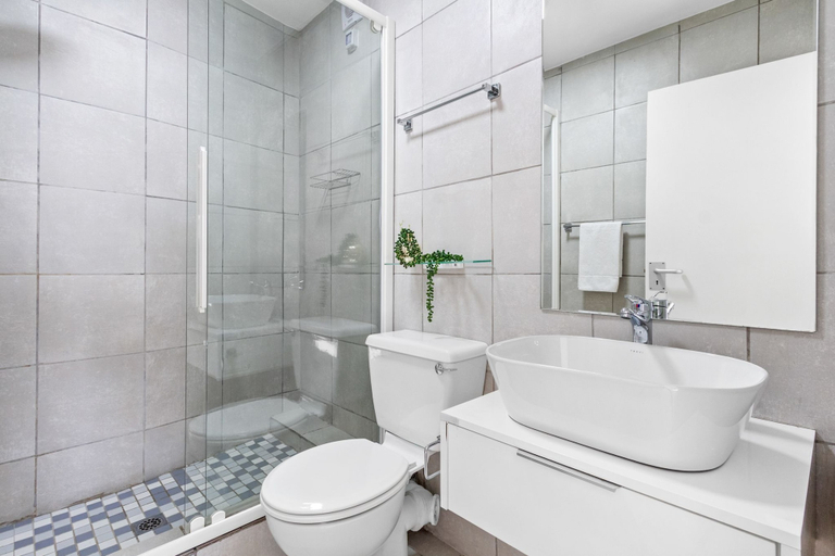 Bathroom 2, Ocean View 503, City of Cape Town