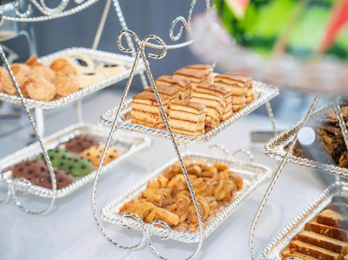 Food & Drinks 5, Metropolo Hotel Yining Development Zone Hanma Building, Ili Kazakh