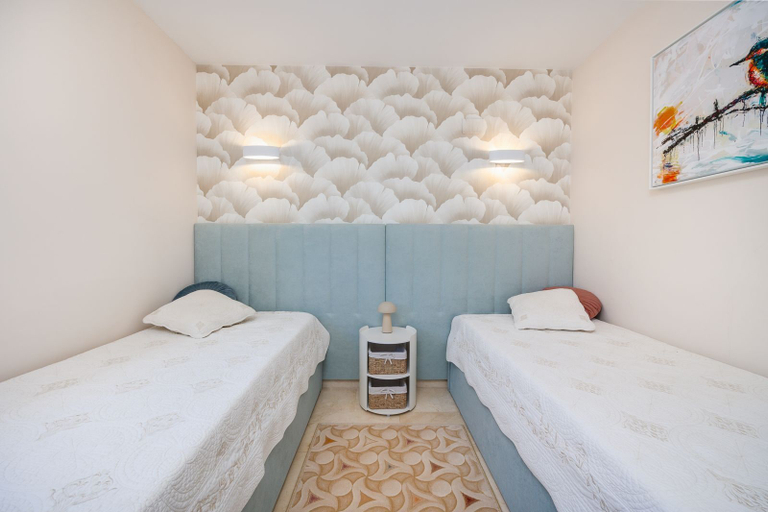 Others 2, Recoleta Penthouse, Alicante