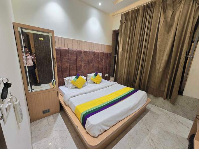 Others 2, Hotel O golden shiva, Amritsar