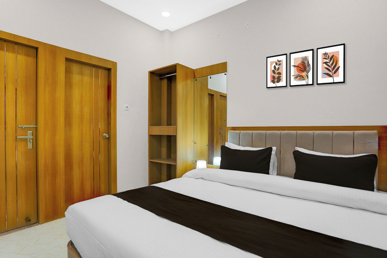Others 2, Super Hotel O Dashashwamedh Ghat, Chandauli